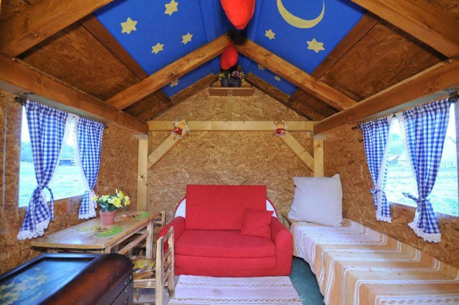 Penzion Pod Troma Korunami Червены-Клаштор Экстерьер фото